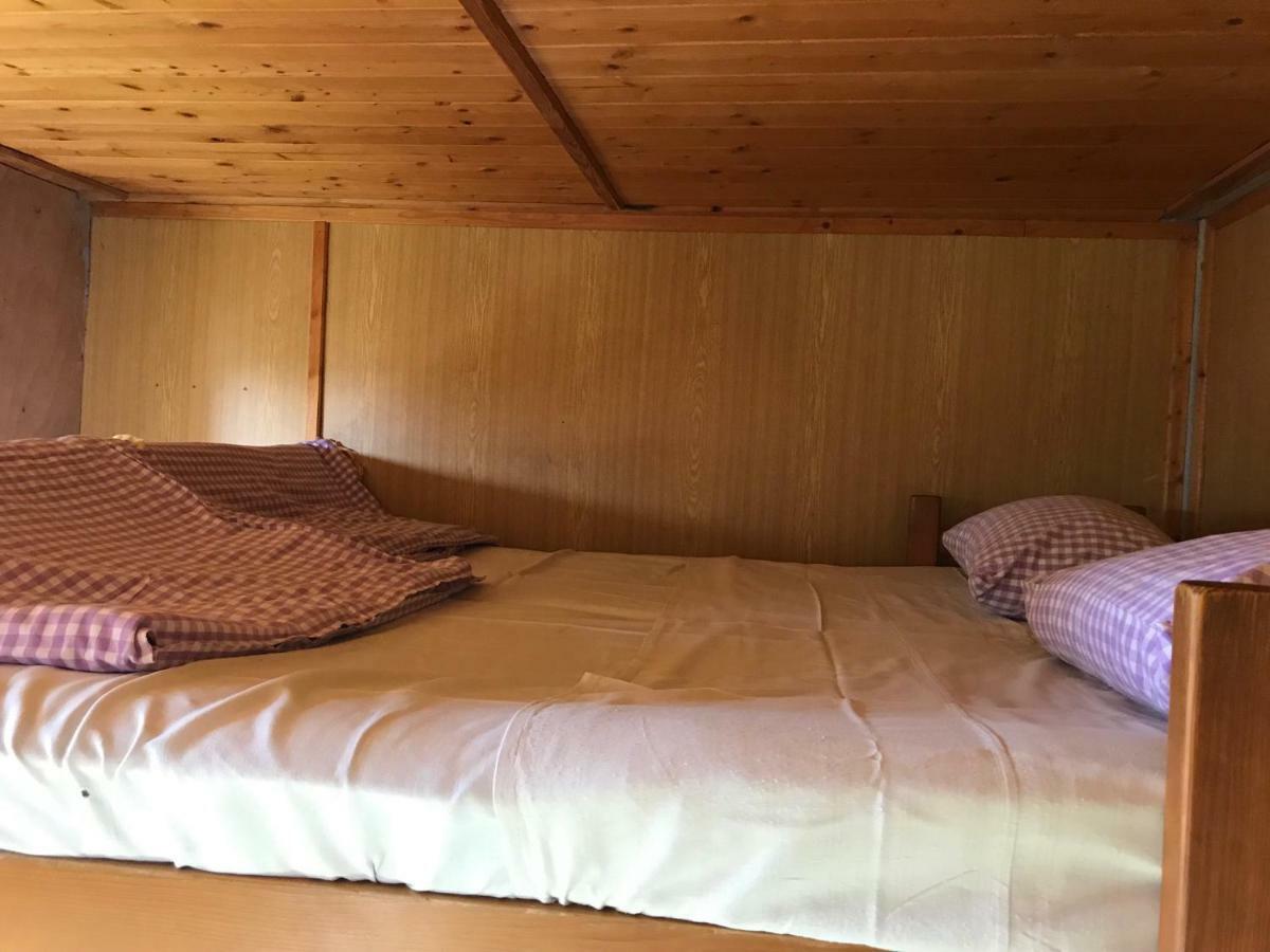 Hotel Retro Chaty U Plaze Lipno Černá v Pošumaví Exterior foto